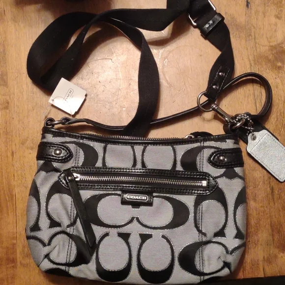 Coach | Bags | Coach Purse With Matching Wallet Brand New  display picture 3
